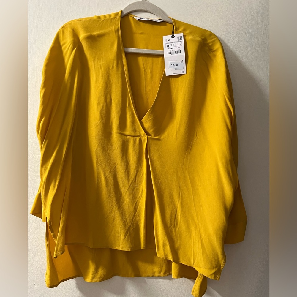 Zara yellow top